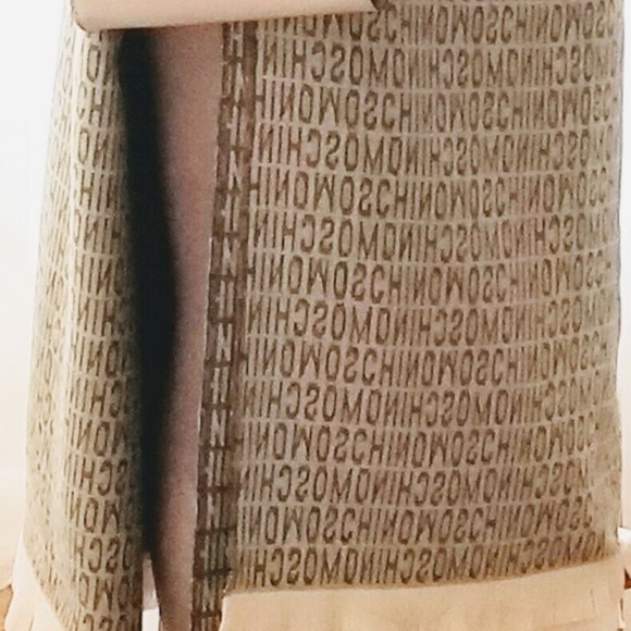 NWOT Moschino Wool Blanket Scarf Brown Tan Moschino Blanket Scarf w/ Tan Fringe - Picture 13 of 16